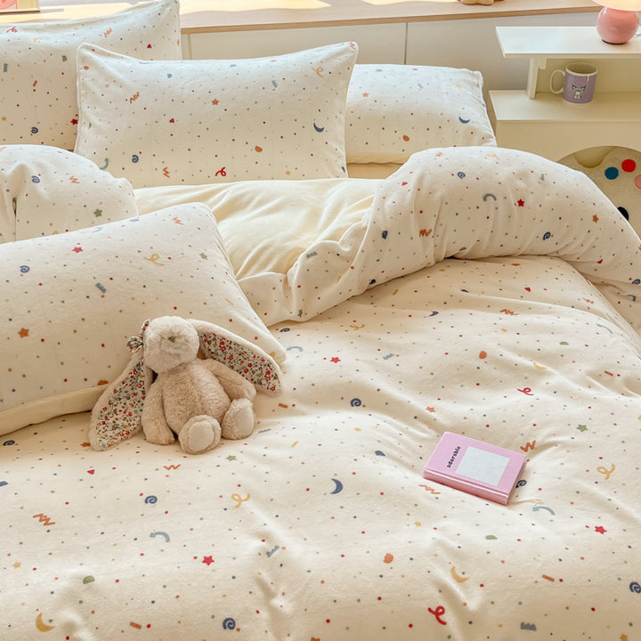Cute Cartoon Patterned Comforter Set