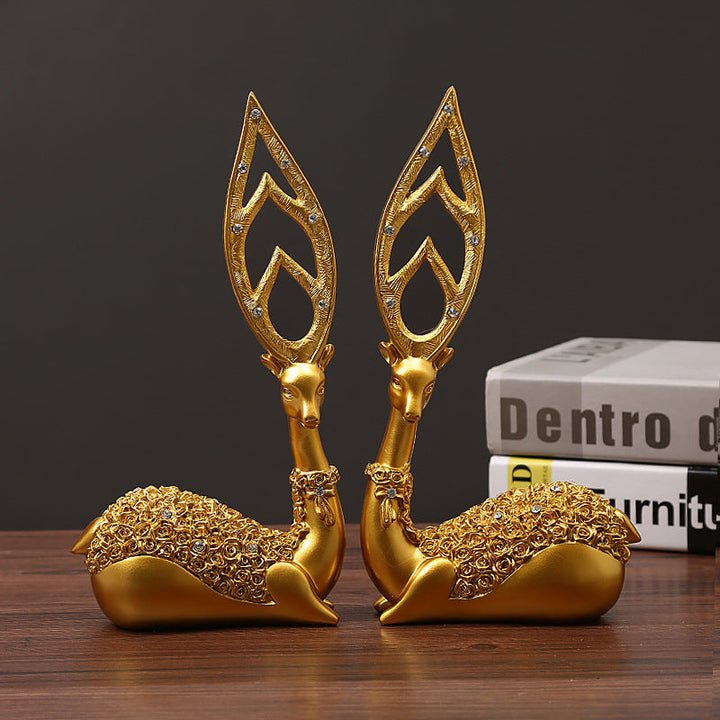 Elegant and artistic antler decorative figures