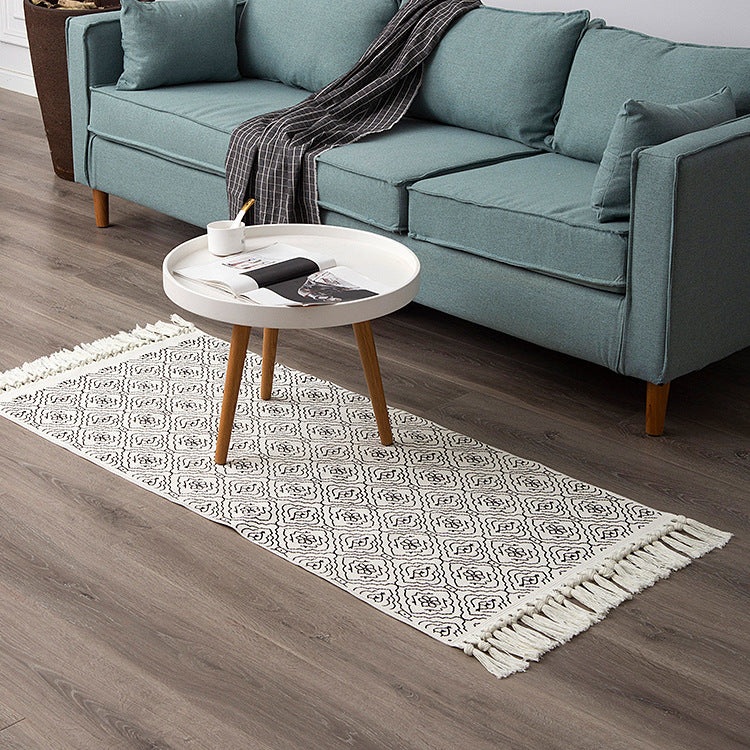 Woven cotton rug runner in Boho-Ethno pattern with fringes
