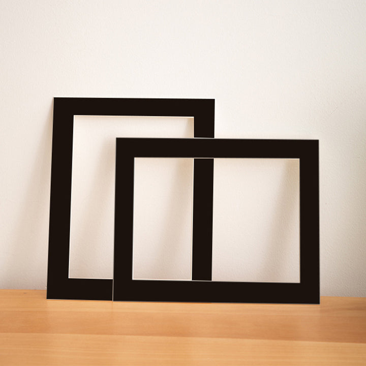 Minimalist Multi-Frame Display