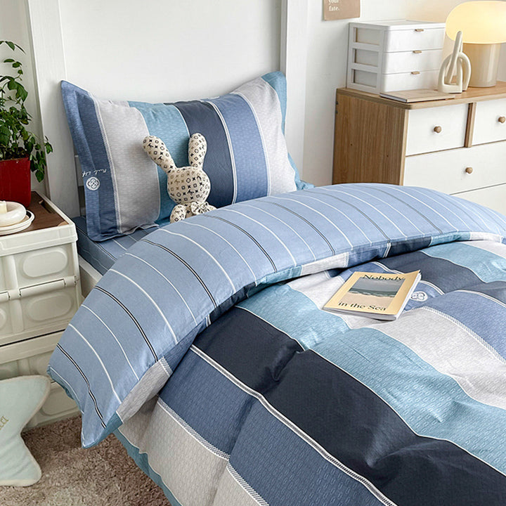 Modern Plaid Bedding Set