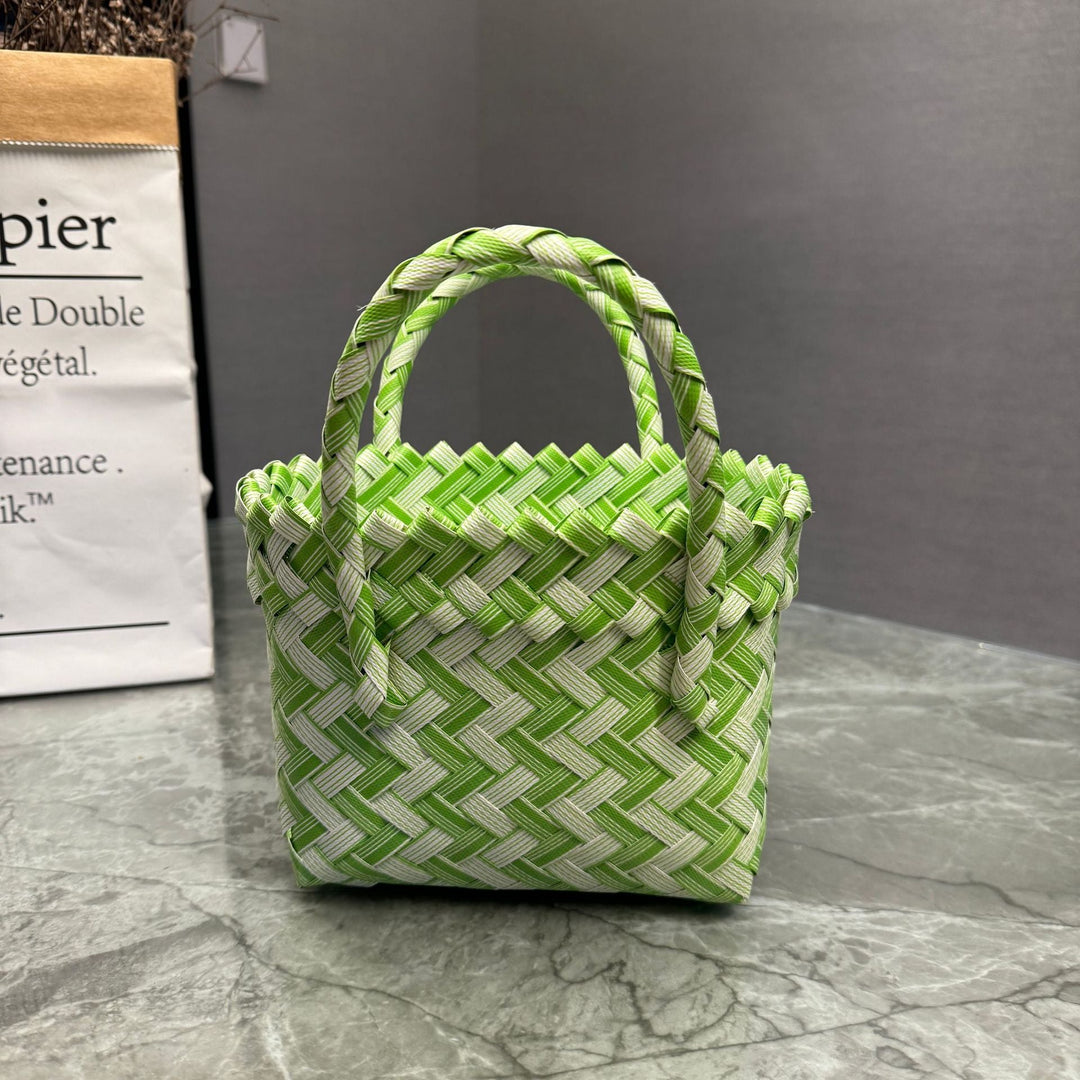 Handcrafted basket bag in stylish design