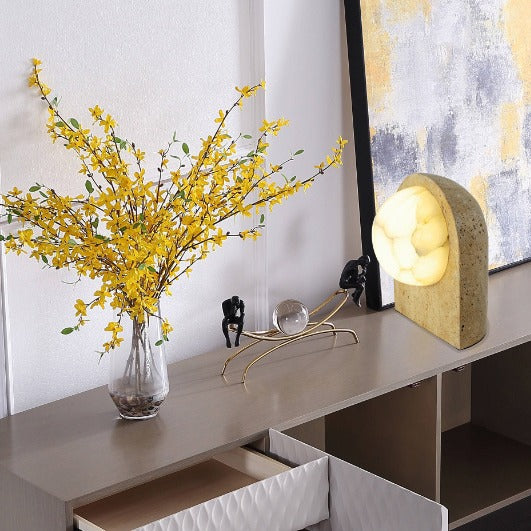 Decorative table lamp