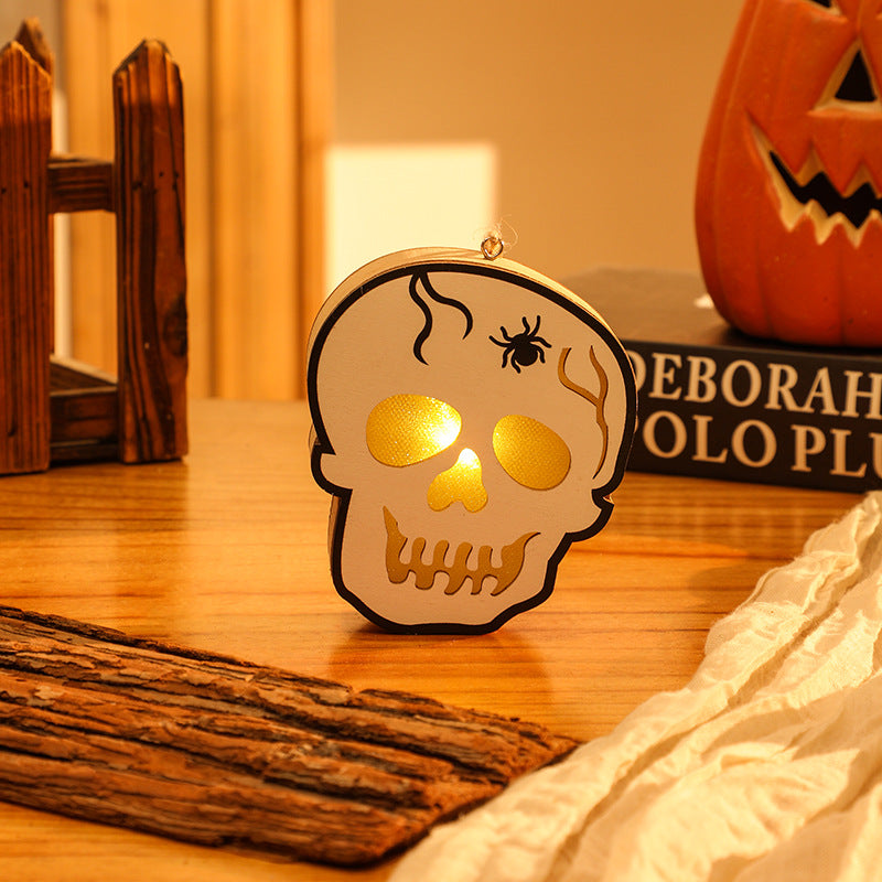 Creepy LED candle in skull design