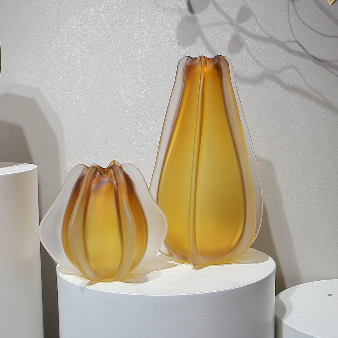 Elongated Frosted-Edge Teardrop Art Glass Decorative Vase