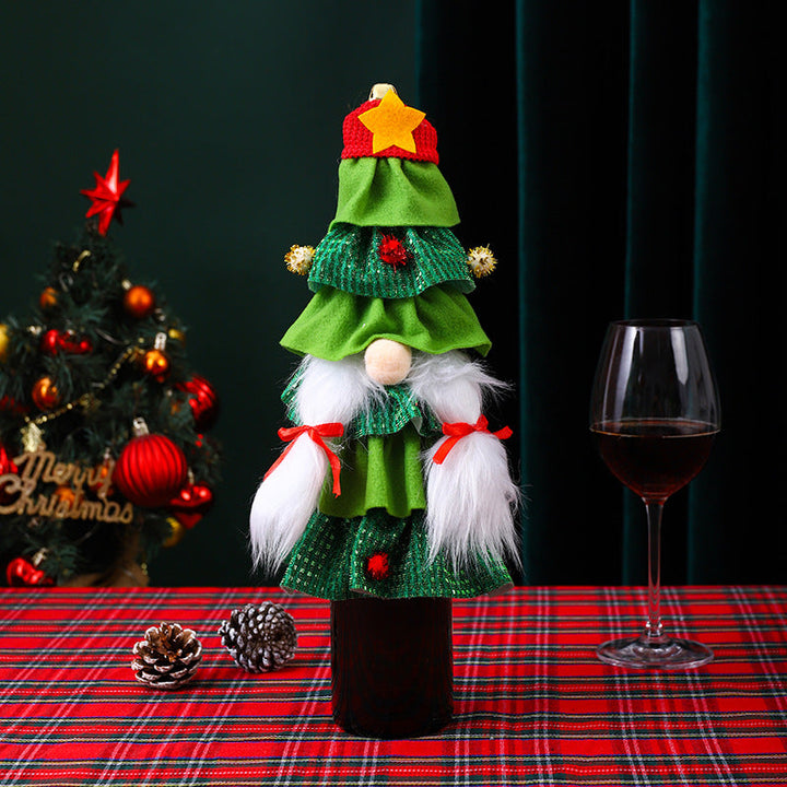 Creative bottle warmer in Christmas tree design