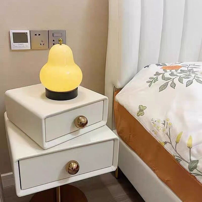 Stylish decorative table lamp