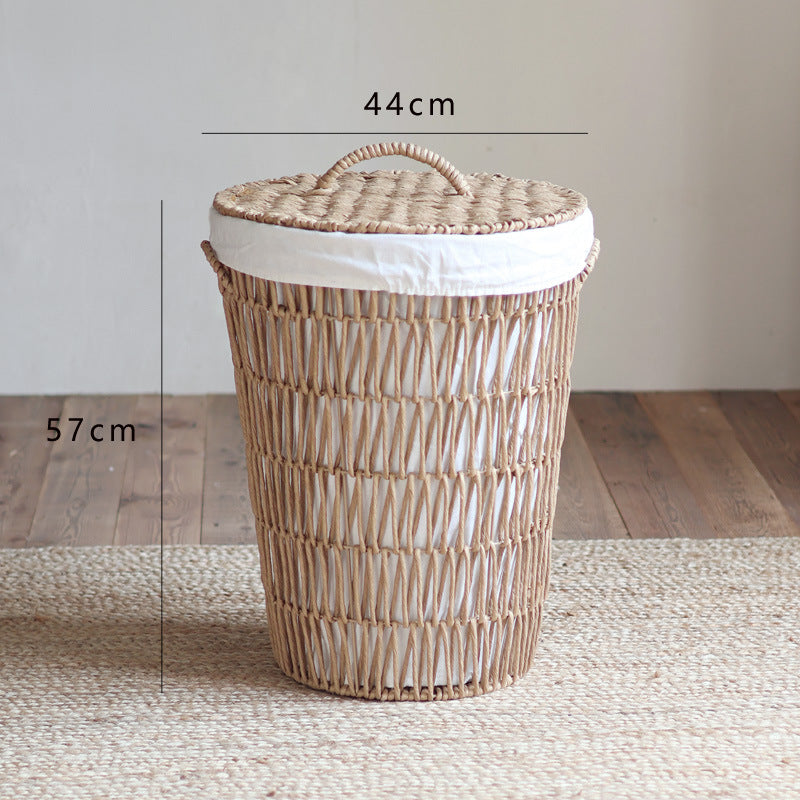 Stylish laundry basket with lid