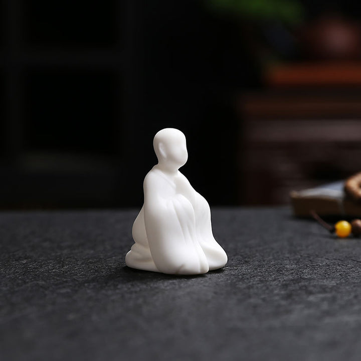Elegant and modern Feng Shui sculpture