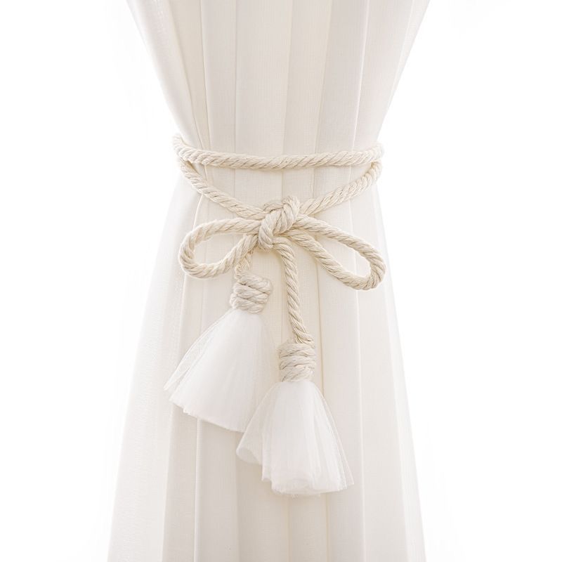 Decorative curtain tape with tassels
