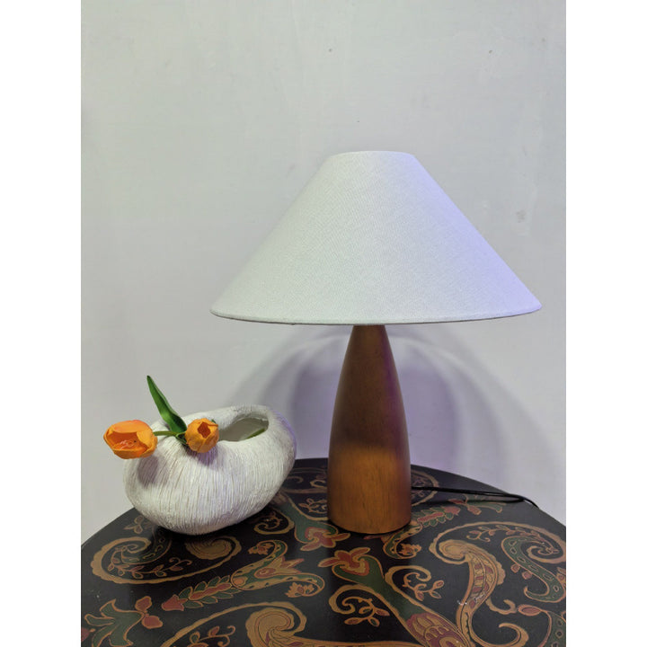 Decorative table lamp