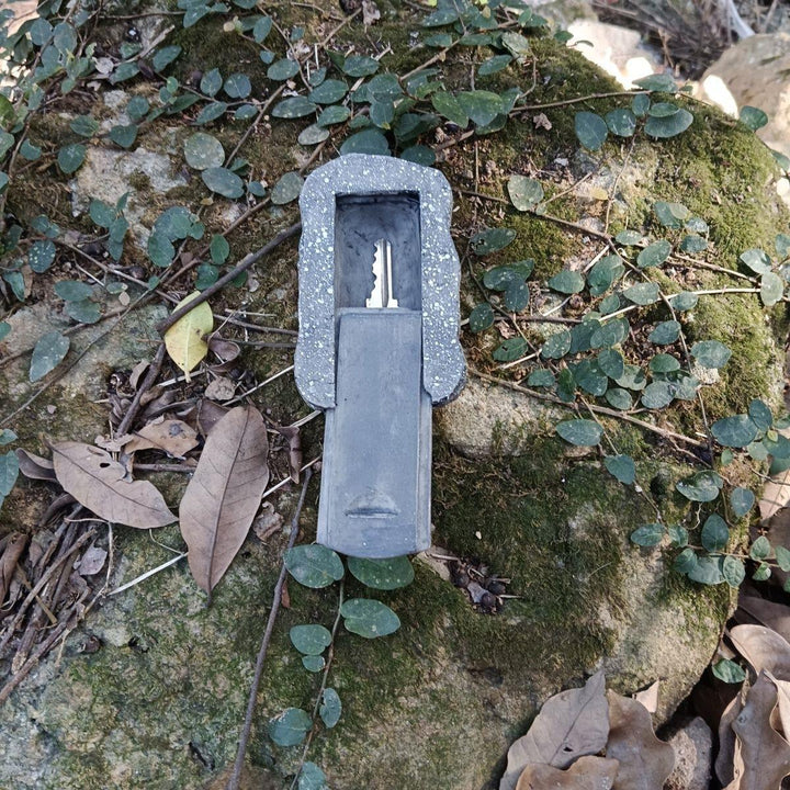 Decorative Garden Rock Hideaway