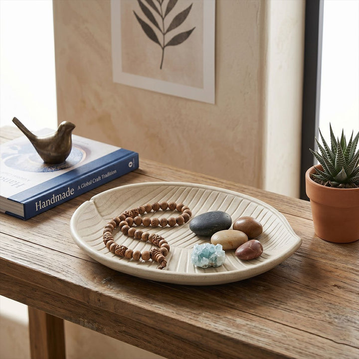 Leaf-Shaped Serving Dish
