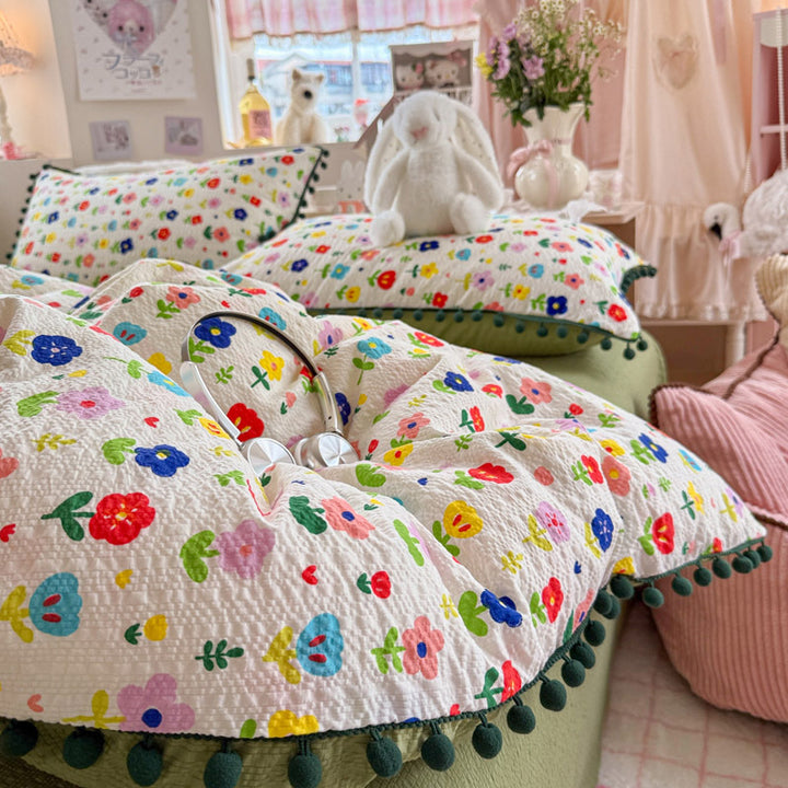Heart Patterned Decorative Pillow and Duvet Cover Set