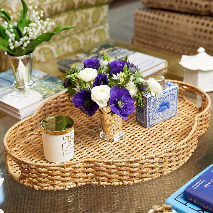 Decorative serving tray made of woven material