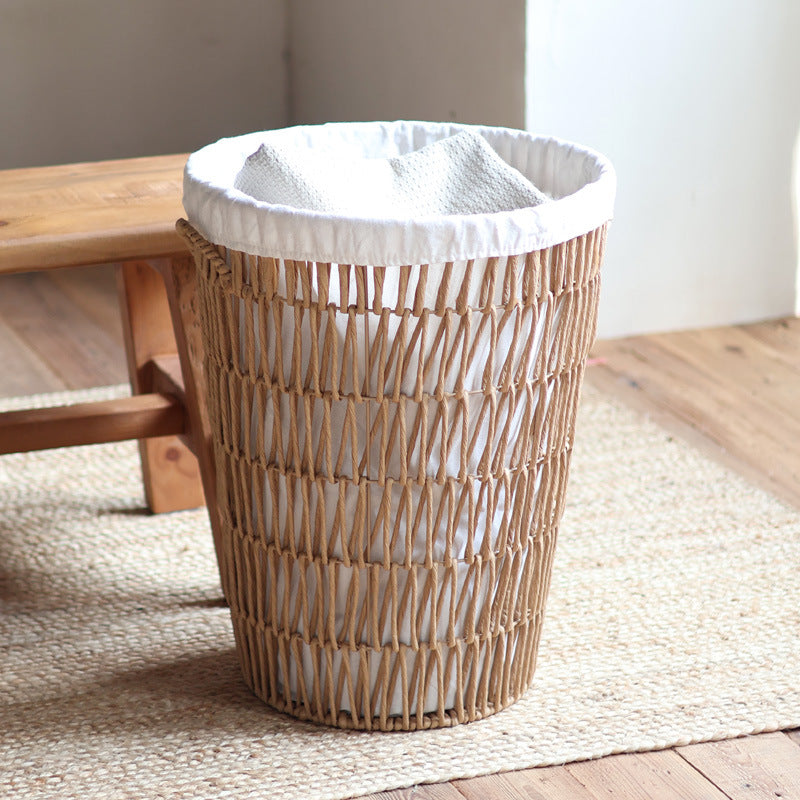 Rustic laundry basket with lid