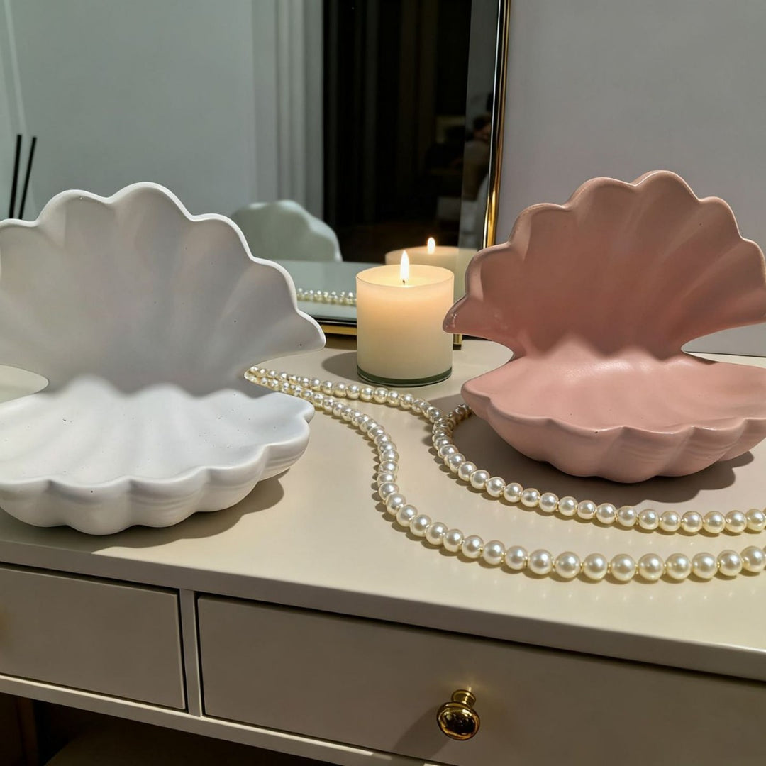 Elegant Shell-Shaped Dish