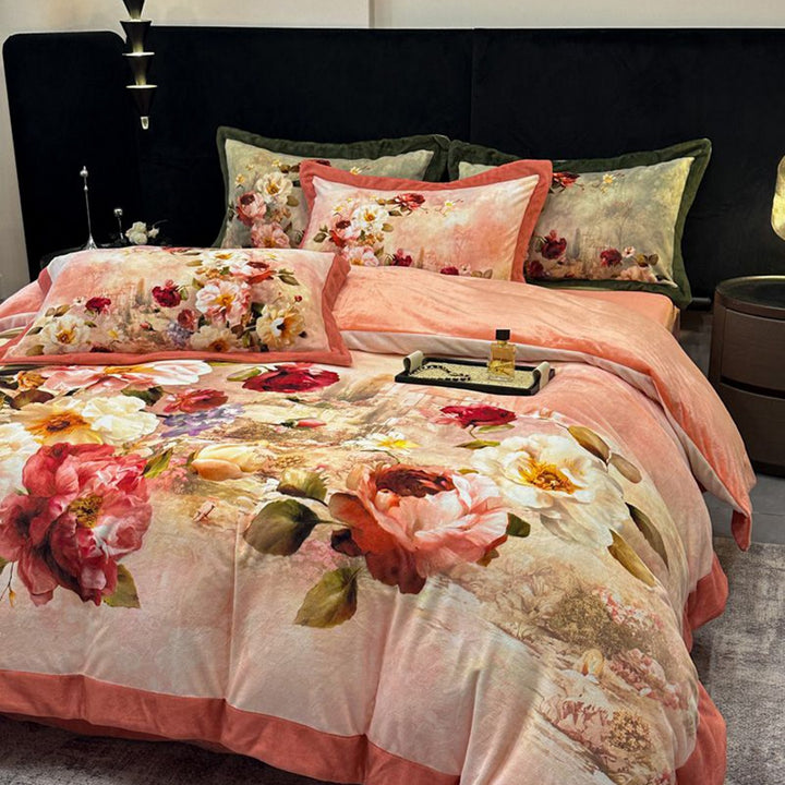 Floral Patterned Comforter Set