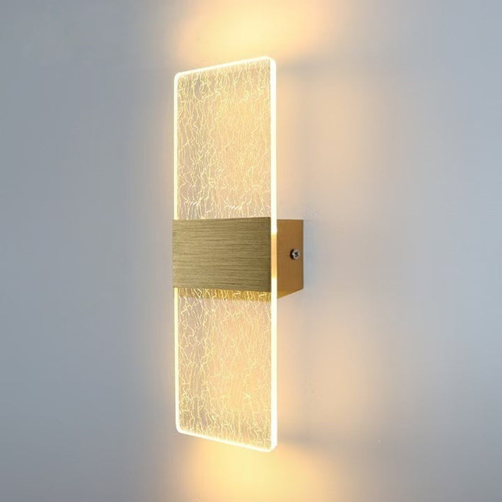 Artistic wall light fixture