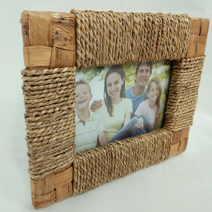 Artful decorative picture frame