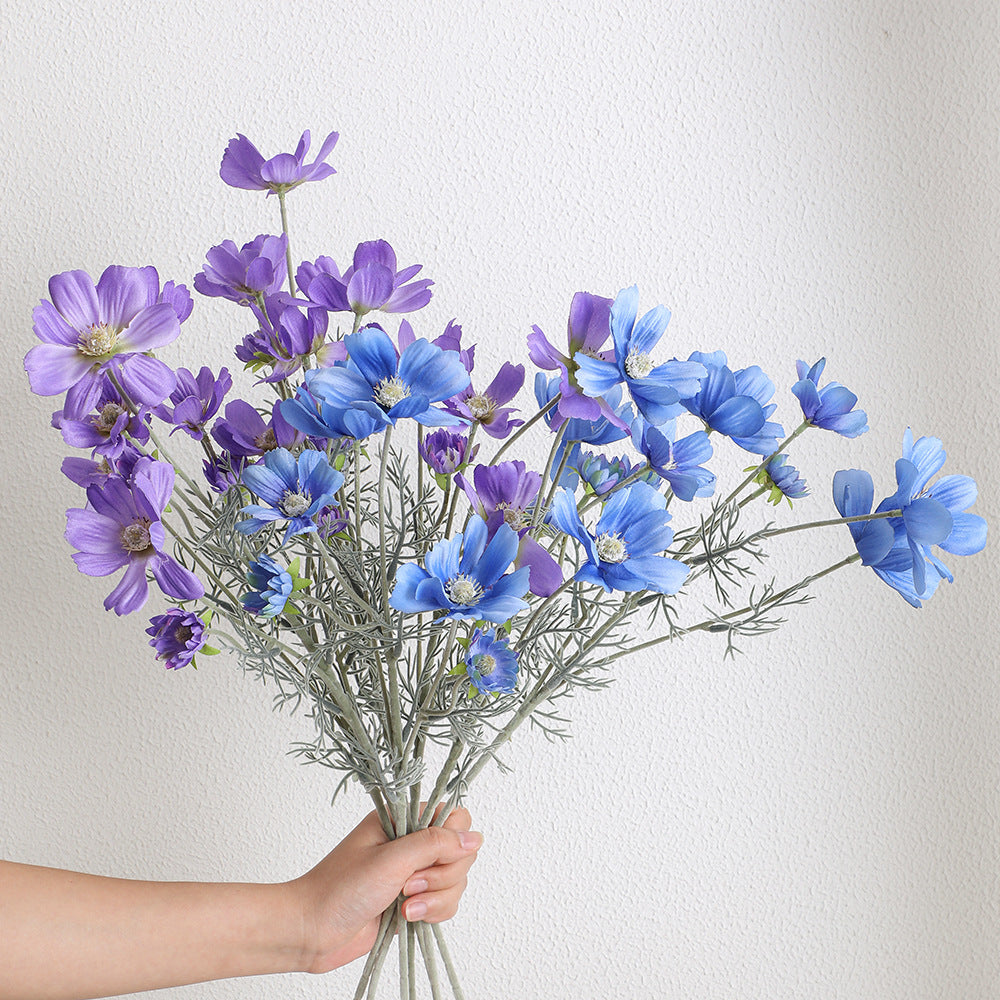 Artificial flower stem with realistic details