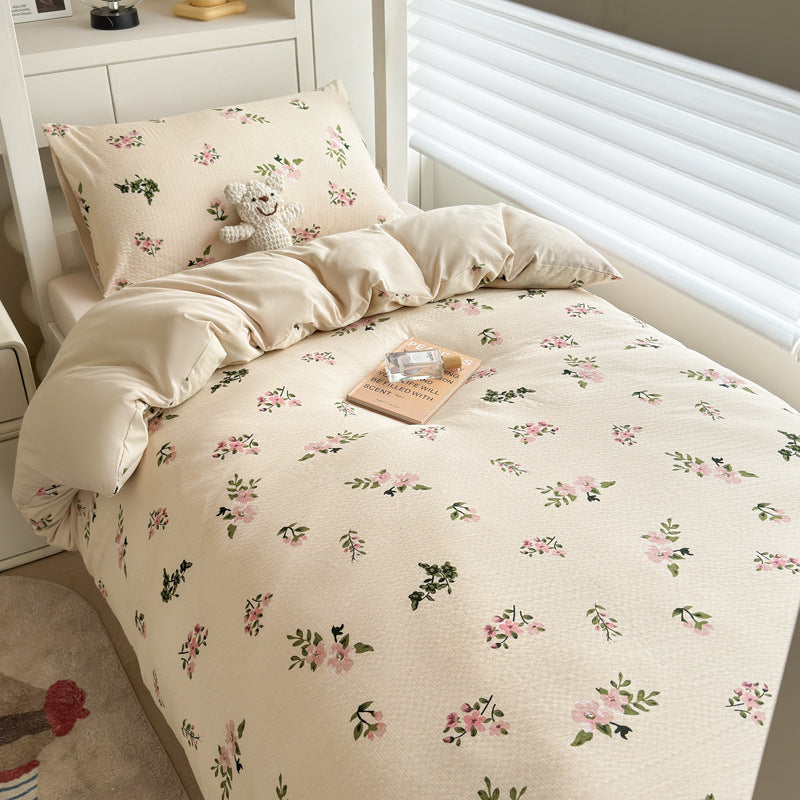 Polka Dot Comforter and Pillow Set
