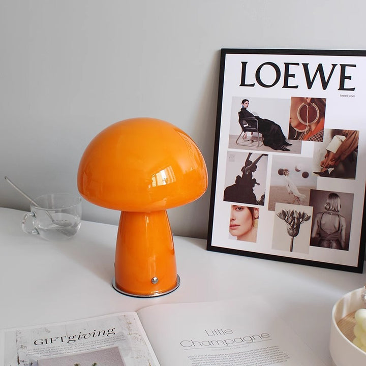 Decorative table lamp