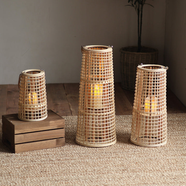 High-quality basket lamp in natural design