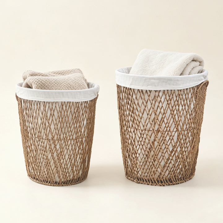 Decorative laundry basket with lid