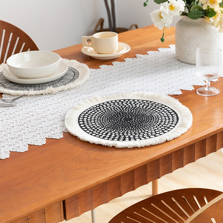 Beef handwoven cotton rug with fringes and graphic ethnic jacquard