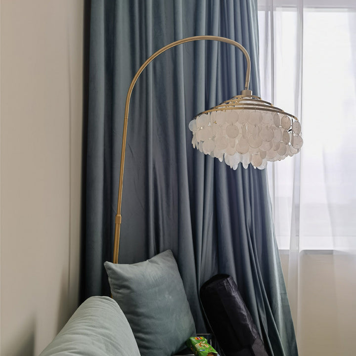 Elegant shell-shaped floor lamp