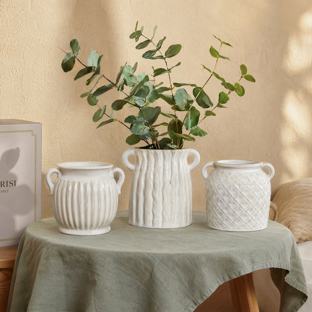 Elegant ceramic container with patterns