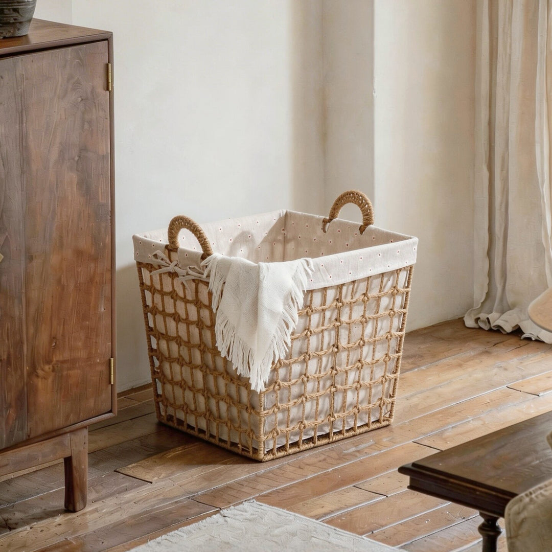 Storage basket with decorative fabric lining