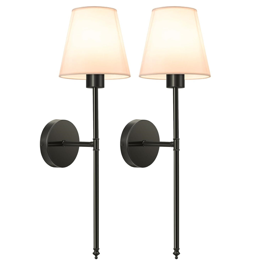 Elegant wall lamp