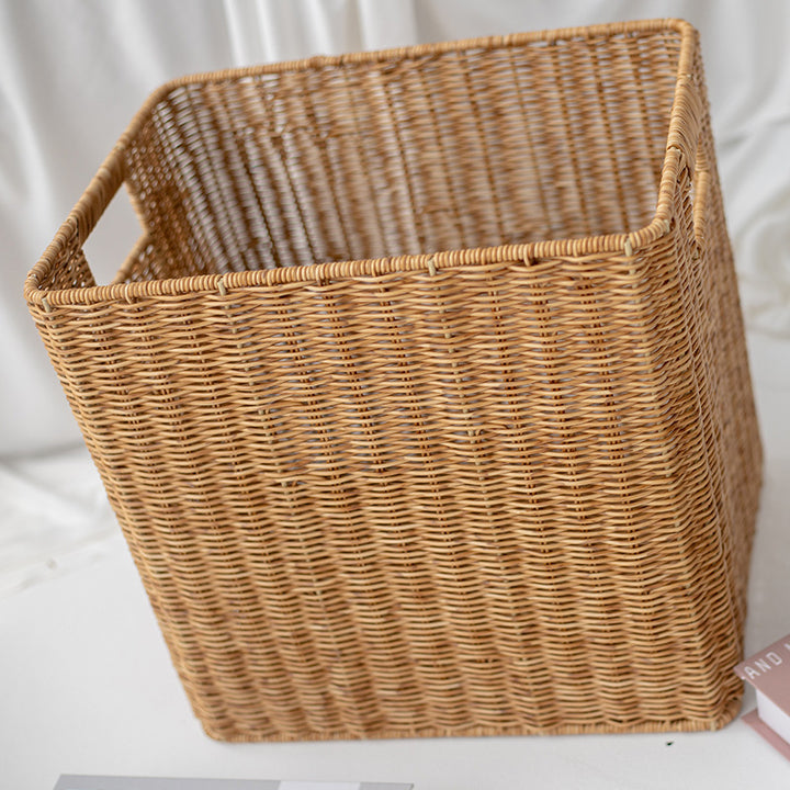Practical storage basket with handles