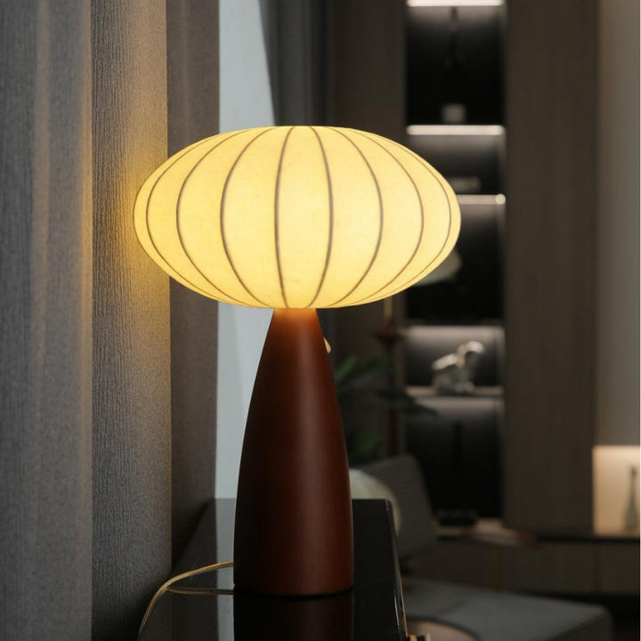 Decorative table lamp
