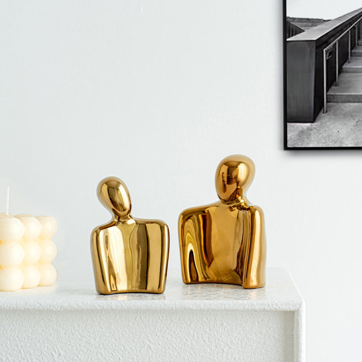 Artistic Amour Sculpture