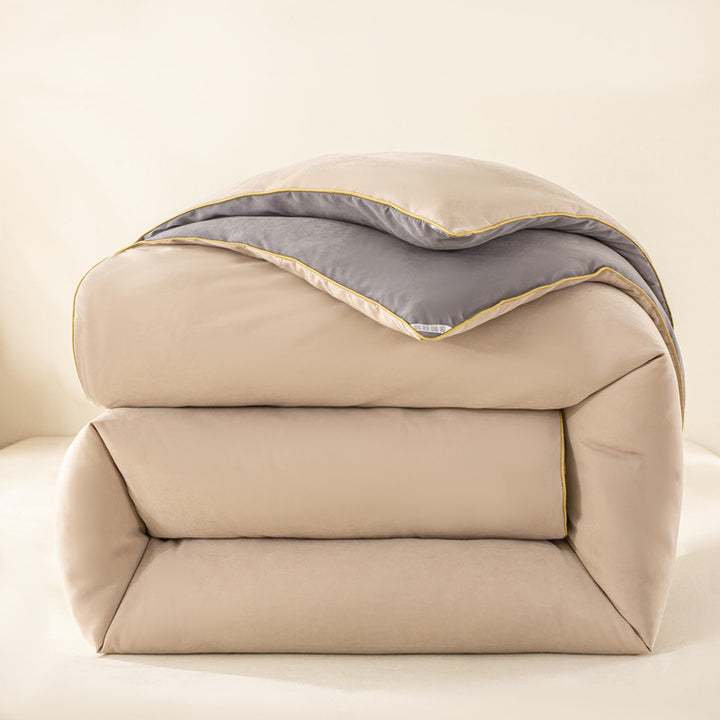 Decorative Luxury Reversible Comforter Avarnia