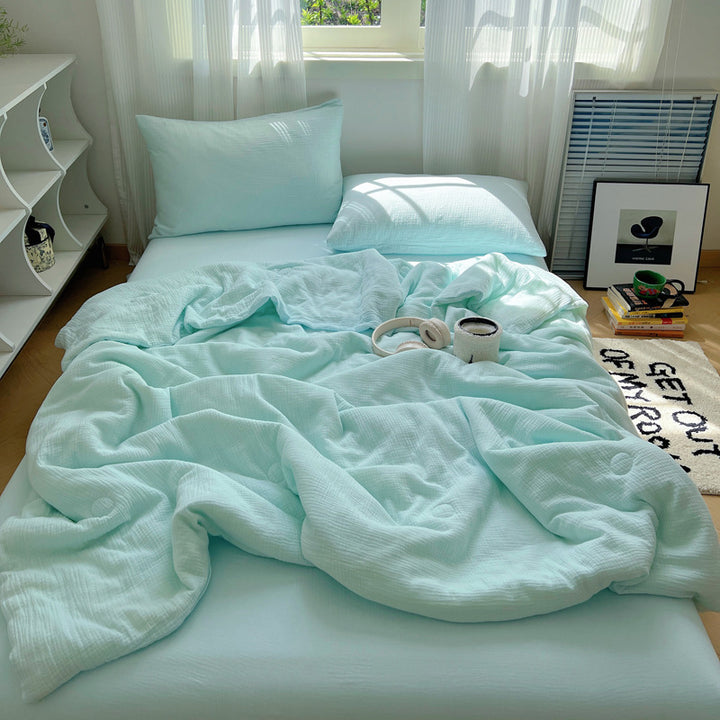 Decorative Soft Textured Bed Blanket Avarnia