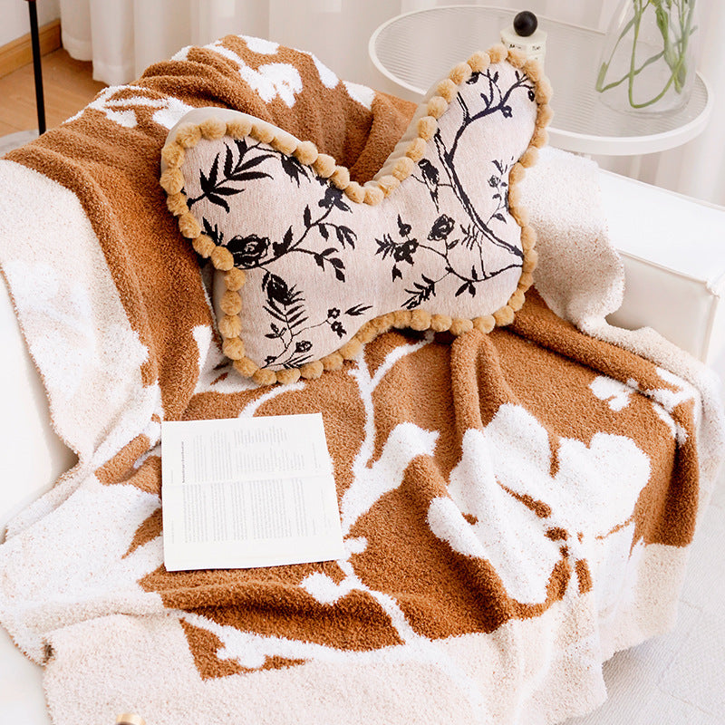 Cozy Floral Pattern Decorative Blanket