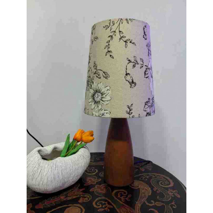 Decorative table lamp