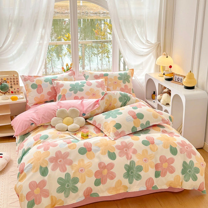 Playful Cartoon Bear Bedding Set