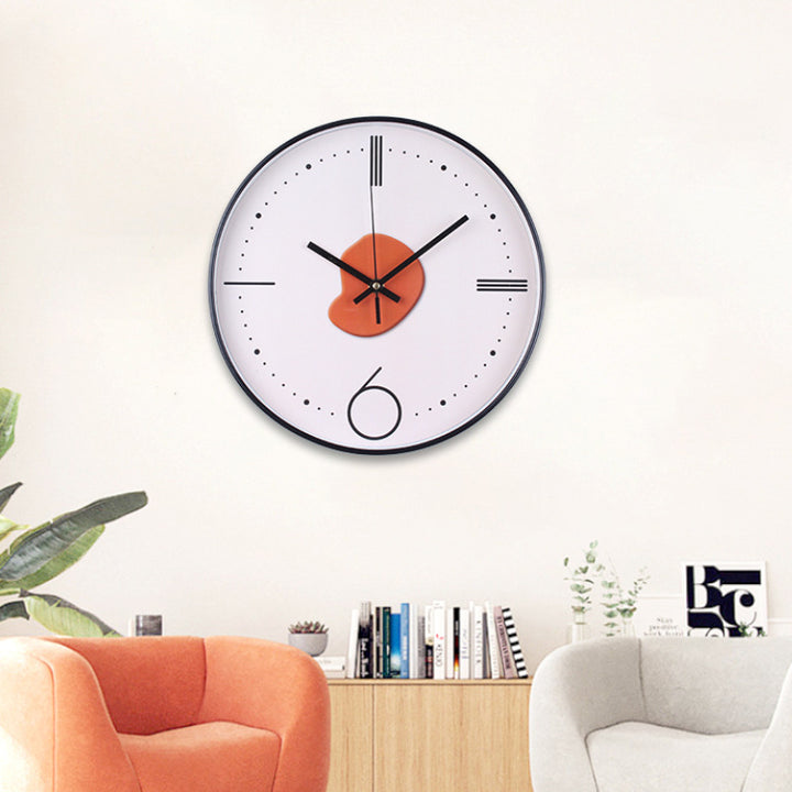 Wall clock with elegant leaf pattern