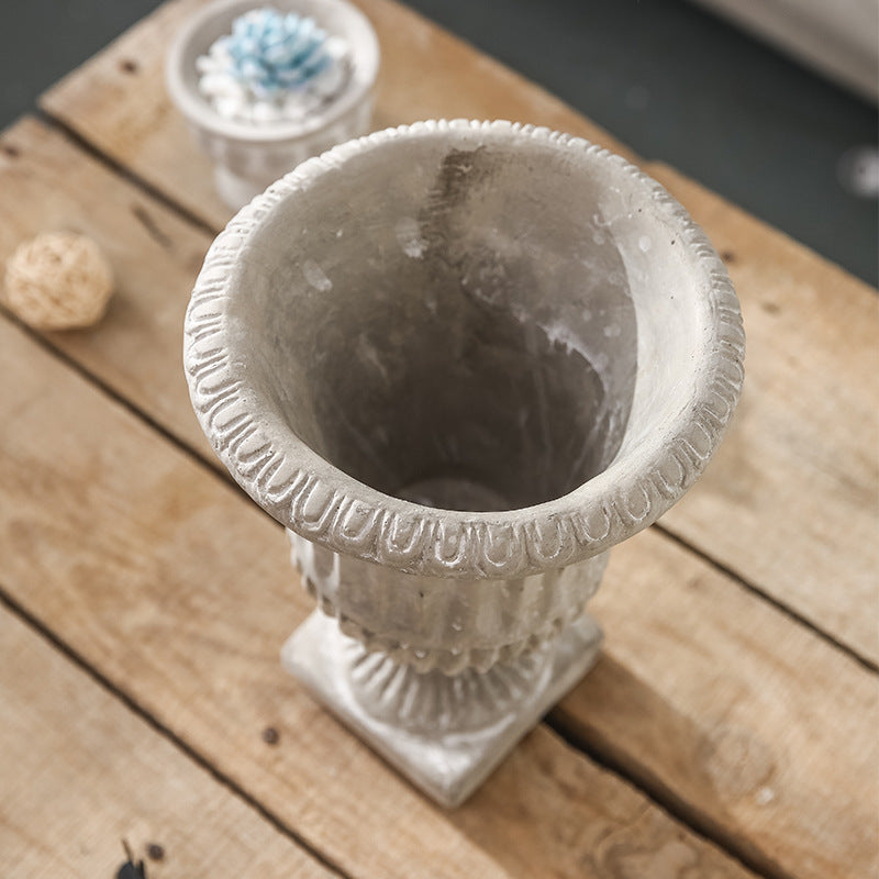 Decorative plant pot