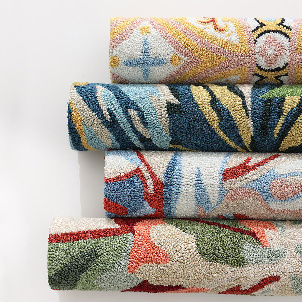 Floral bath mat made of absorbent cotton loop structure with non-slip underside