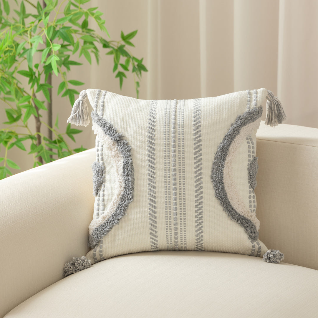 Structured decorative pillowcase with tassels and woven relief
