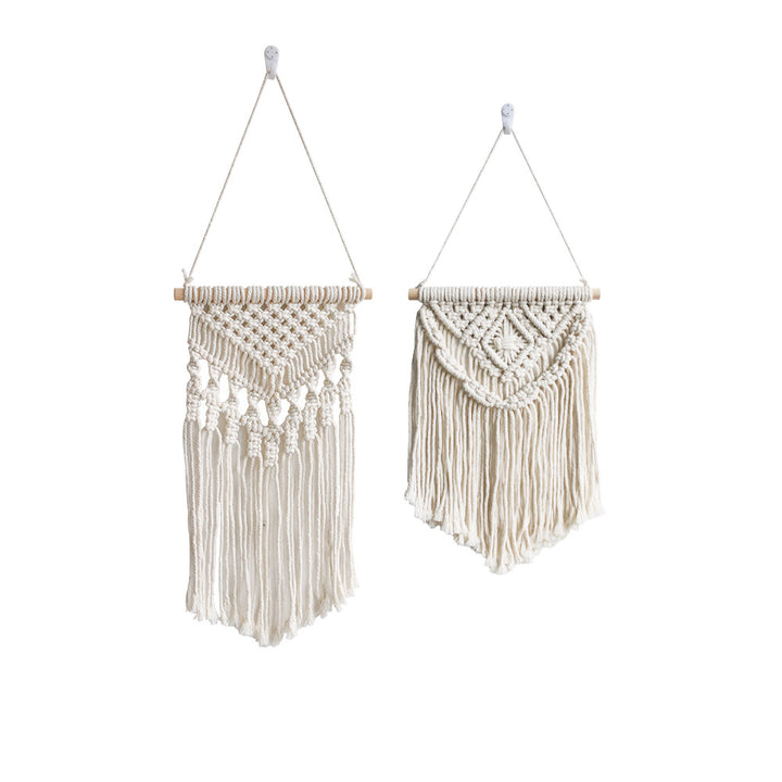 Macramé Wall Hanging with Artistic Fringes