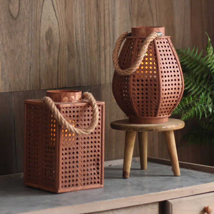Decorative lantern holder made of natural material