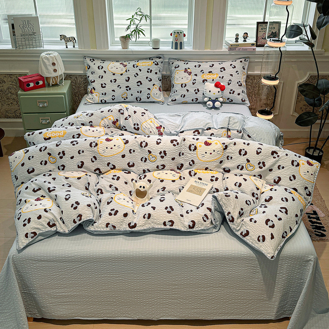 Premium Soft Heart Patterned Comforter Set