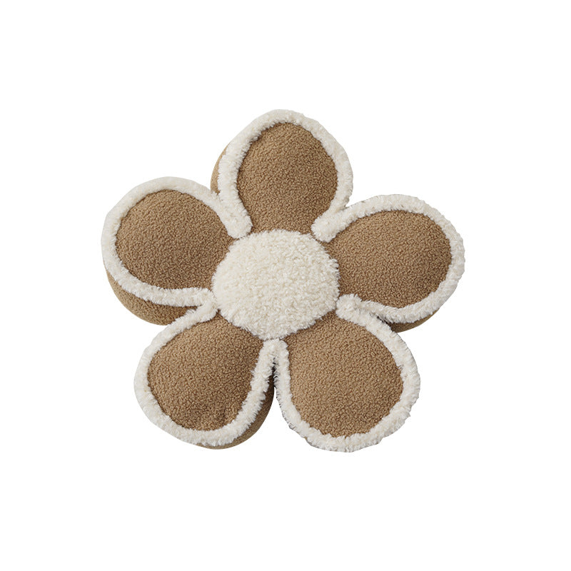 Flower-shaped bouclé rug floral cozy carpet